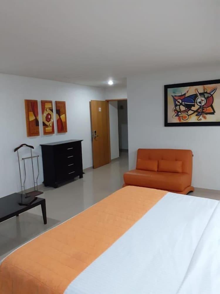 Hotel Ceo Morelia Exterior photo